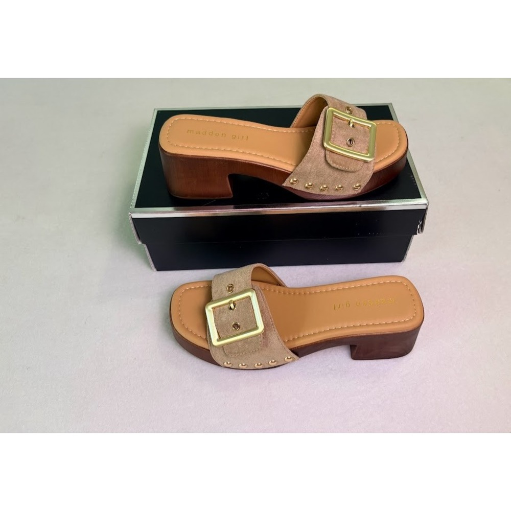 Madden Girl Johanna Sandal Womens 8 Taupe Suede Gold Buckle Studded Block Heel N